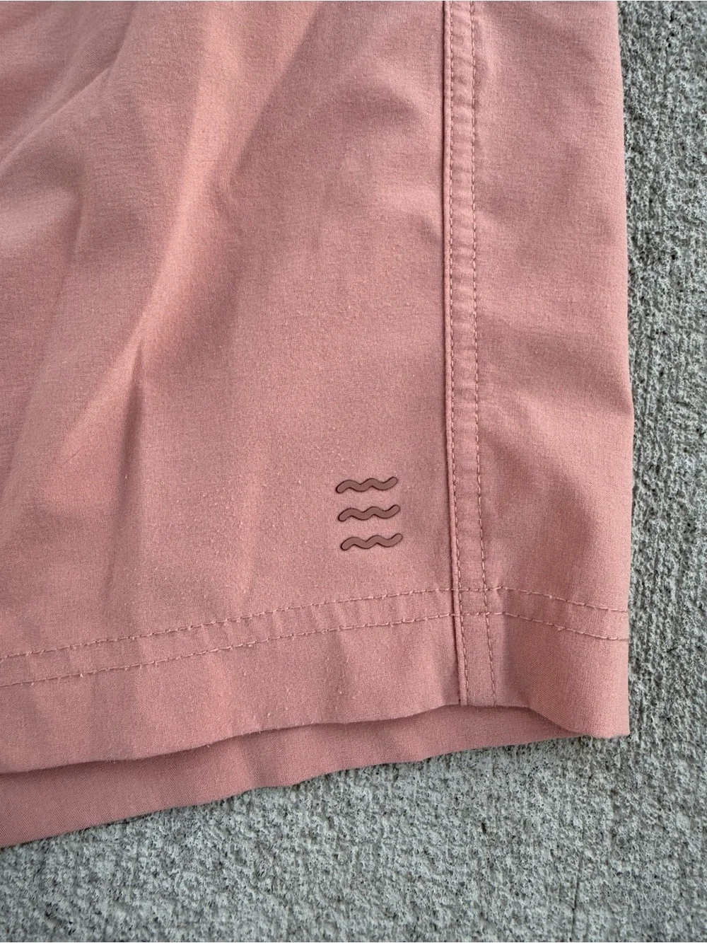 Free Fly Men’s Breeze Shorts Size Medium Orange Dusk Salmon 5” Inseam